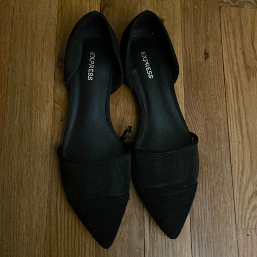 Like new black flats